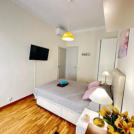 Aribau Bed & Breakfast