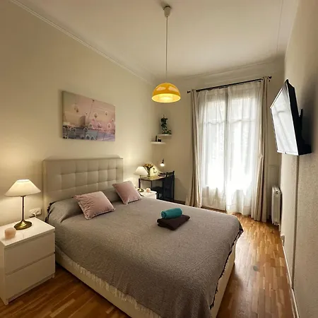 Aribau Bed & Breakfast *