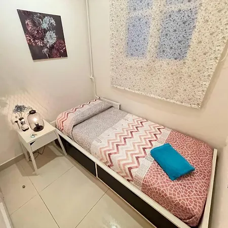 Acogedoras En Gran Via 住宿加早餐酒店 巴塞罗那
